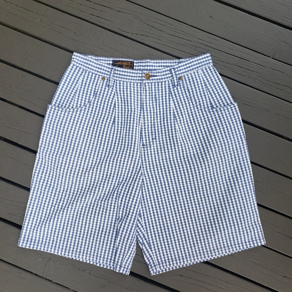 Vintage Eddie Bauer high waist walking shorts - Picture 2 of 6